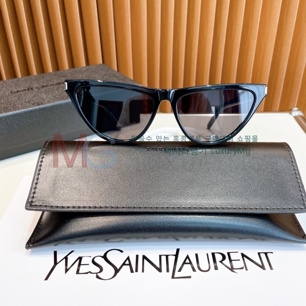 ζ ۶ 9YSL0227-5