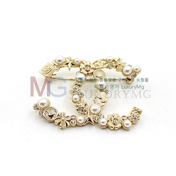 * ġ G1006743