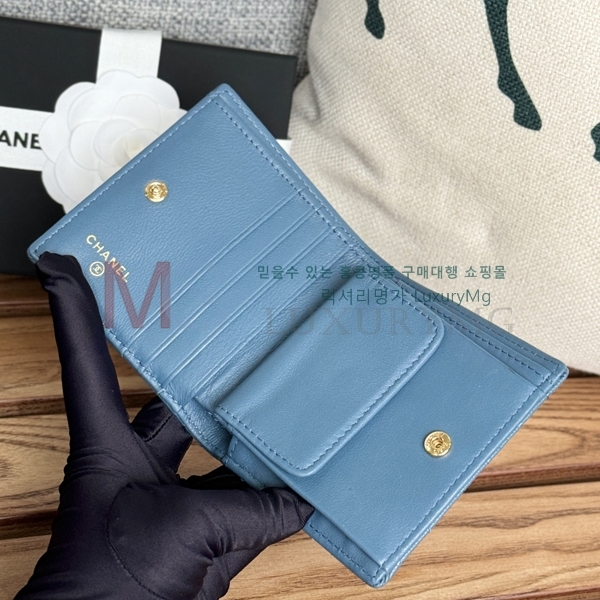 * ī A84028-6