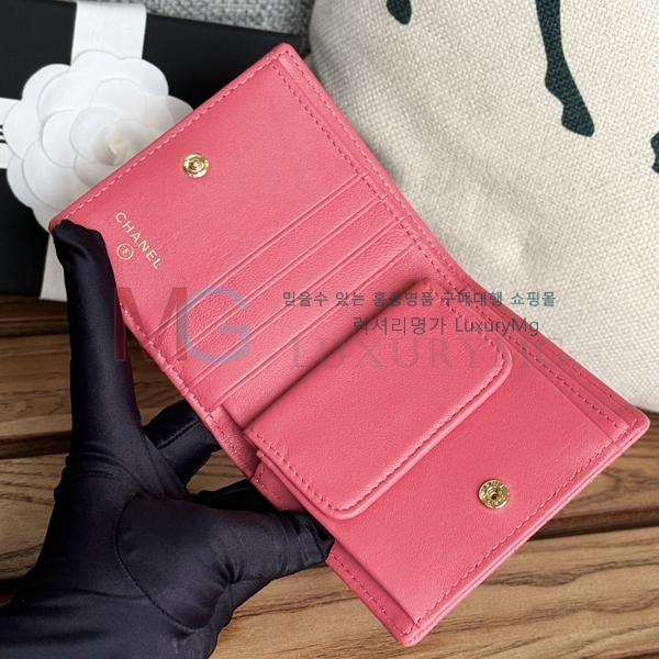 * ī A84028-8