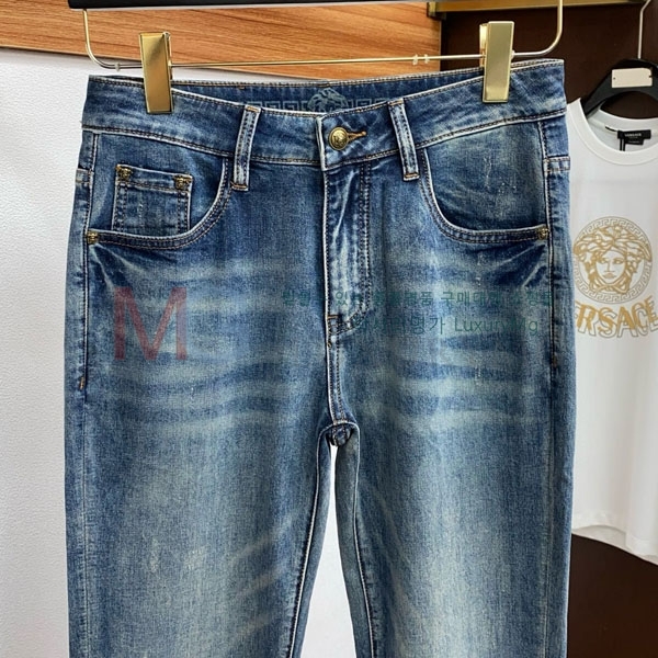 ü  û 2F603320