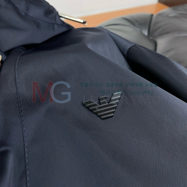 ˸   AM906620-1