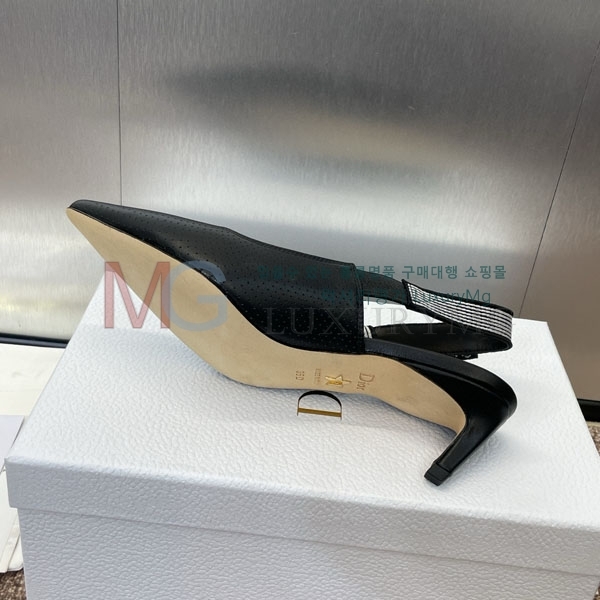    3D2R60995-1