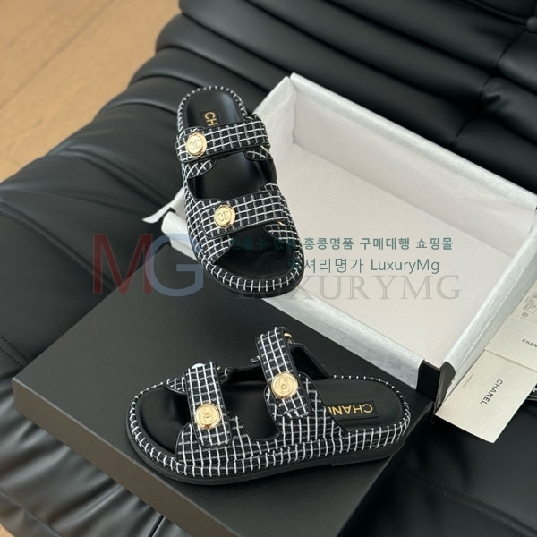 *   AA82070-4