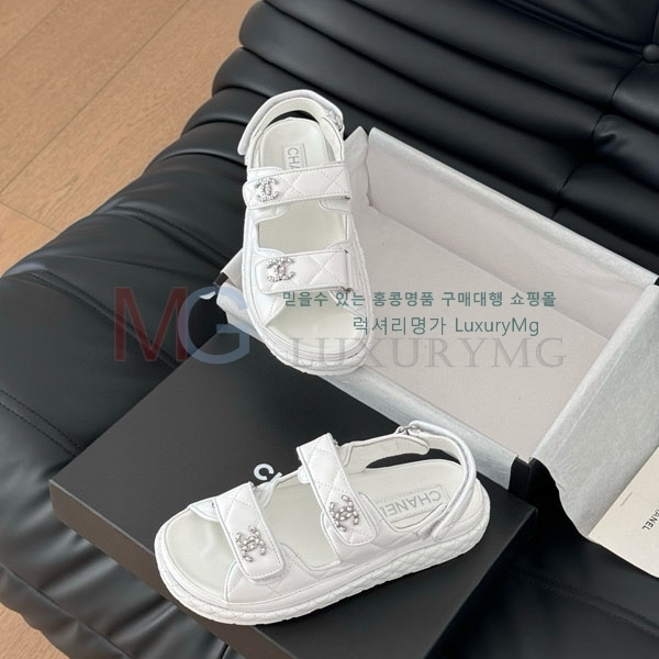 *   AA877085