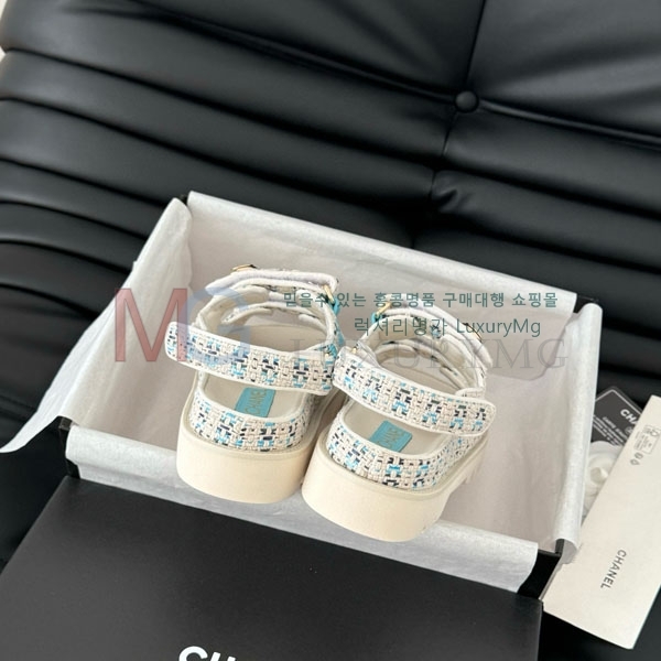 *   AA877084-4