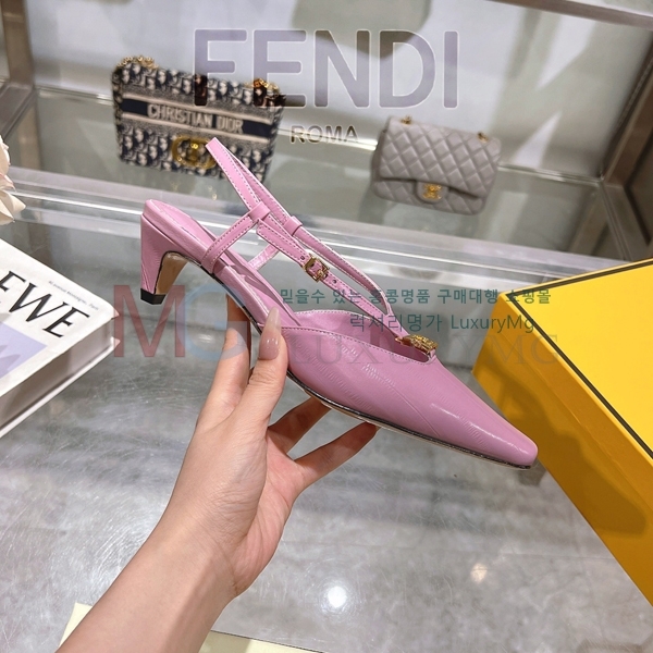  ̵ FF65641-1