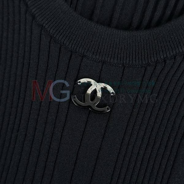  * ǽ CHY425210-7