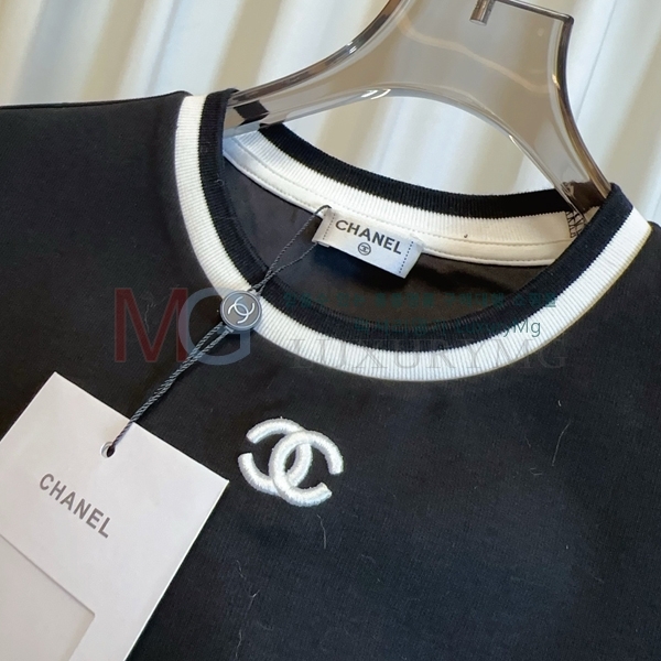  * ǽ CHY425210-8