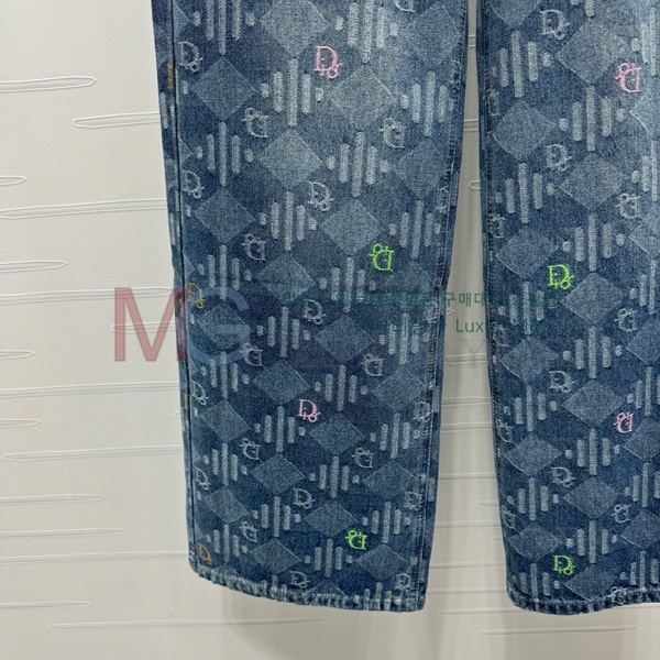   û DRE418255