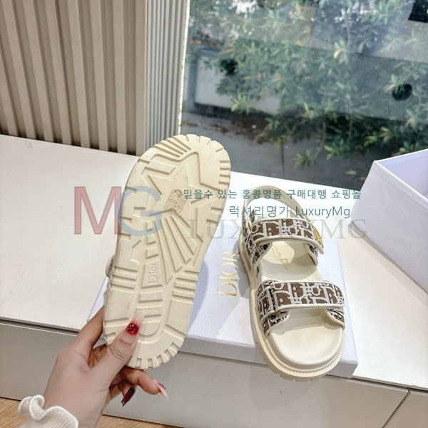   DI650033-3