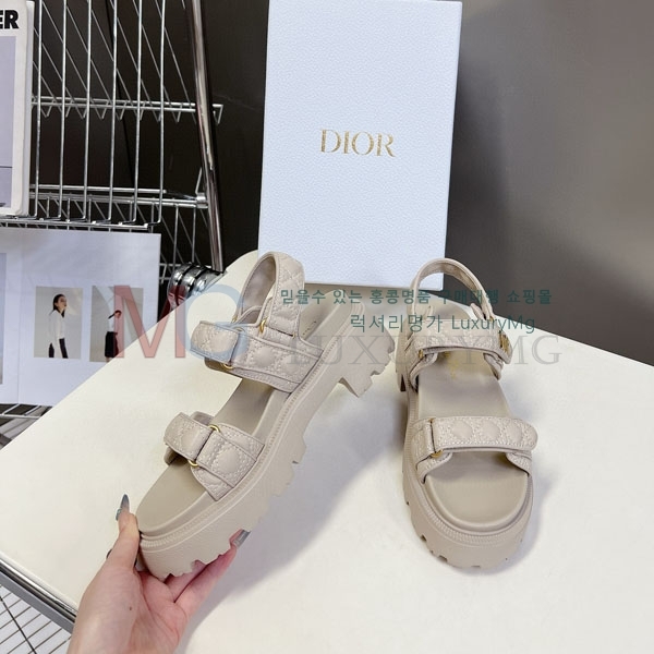    DR8066603