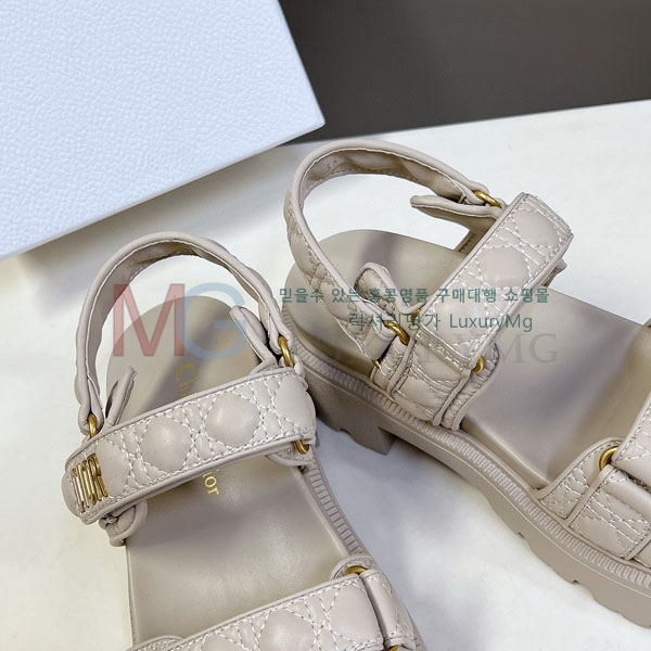    DR8066603