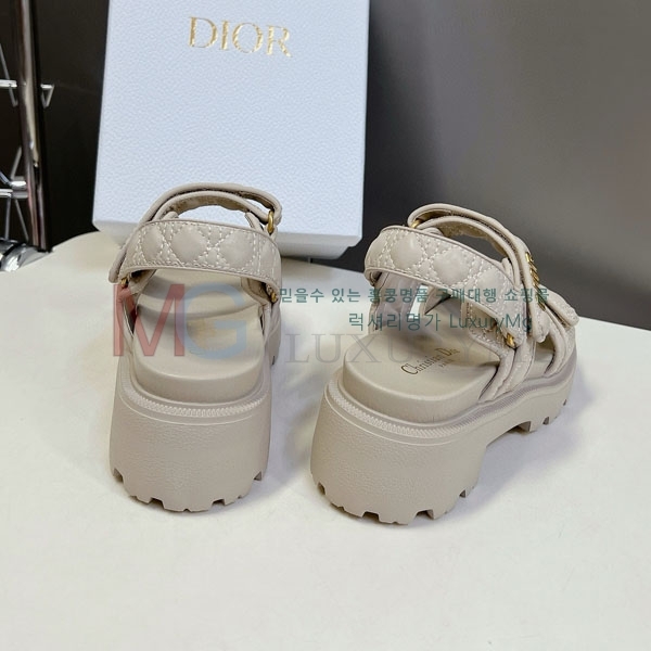    DR8066603