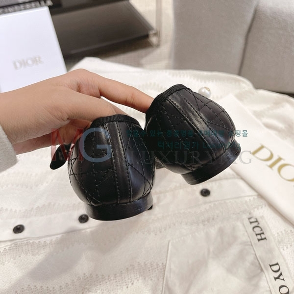  ÷ DR9504411-2