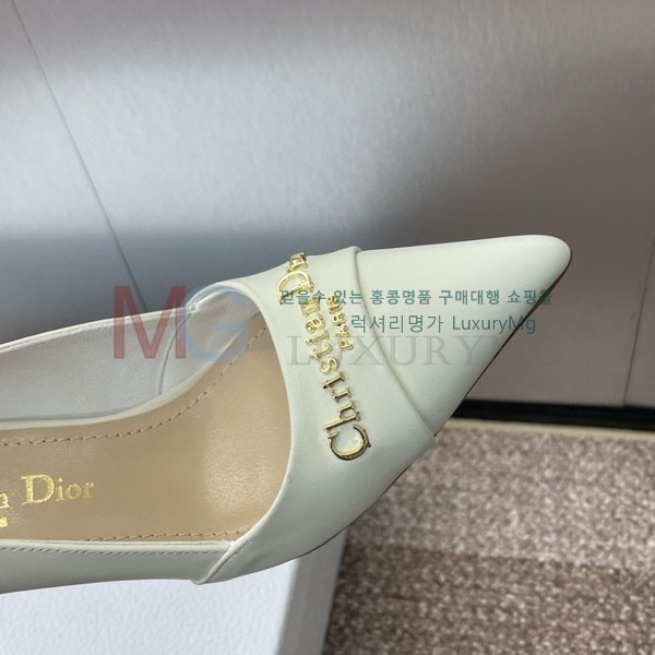MY Dior    MZ2250990-1
