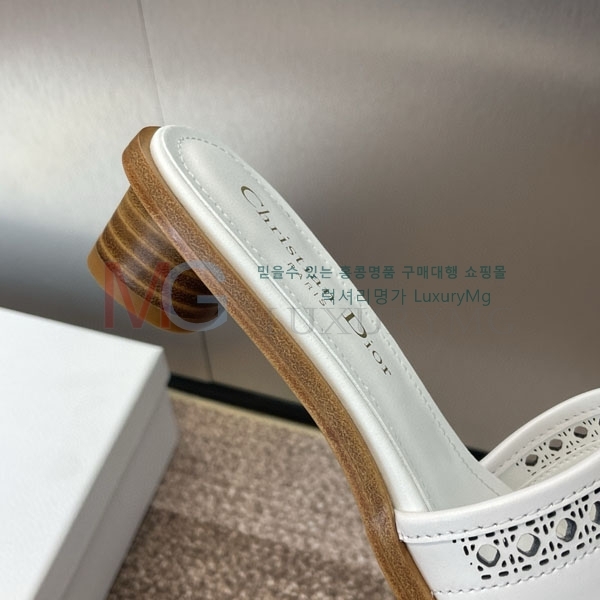   D-Lane  MZ000646-1