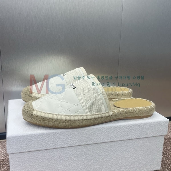 Dior Granville ĵ  DE9055504-3