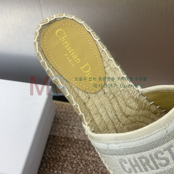 Dior Granville ĵ  DE9055504-3