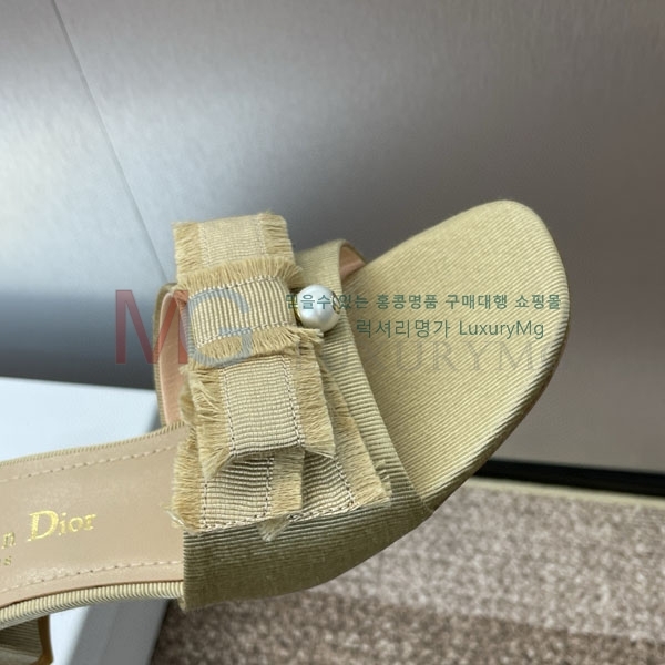    DR899062
