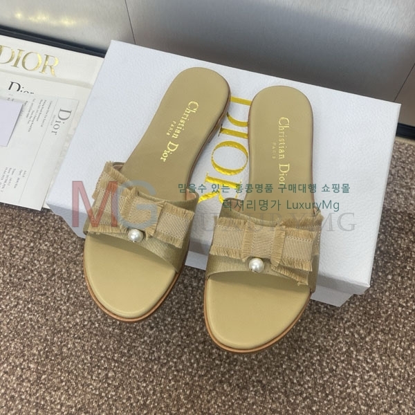    DR899063