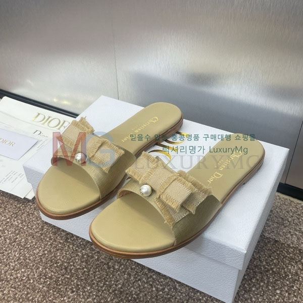    DR899063