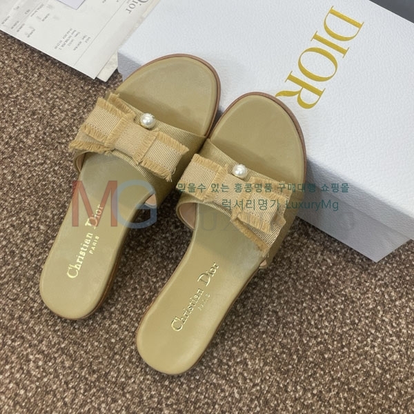    DR899063