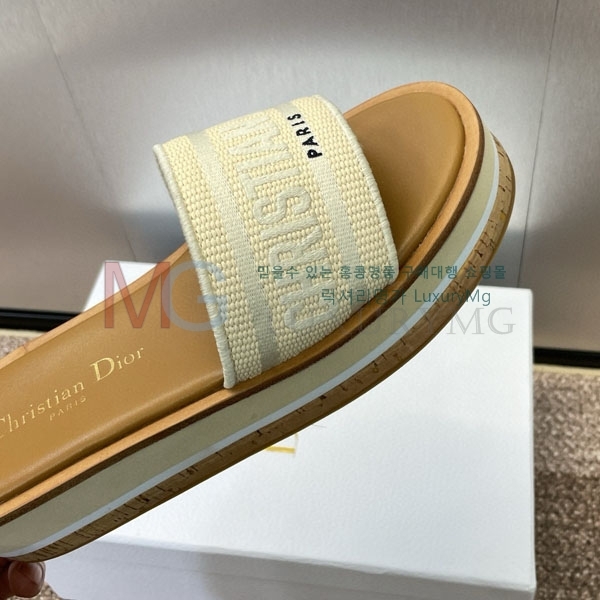     DR8992210-4