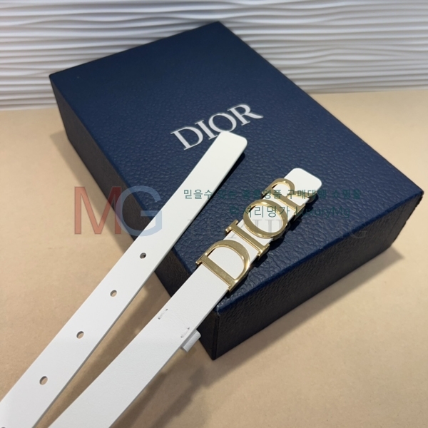   ƮDI4652170-2