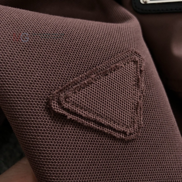   īƼ PLY241253-1