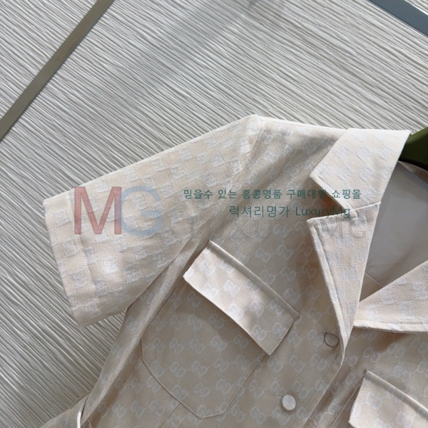  ǽ D25253642
