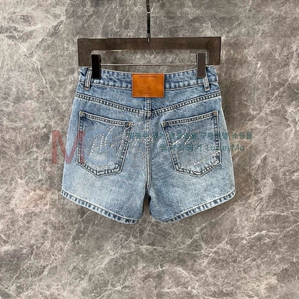  ˷  AQ425636