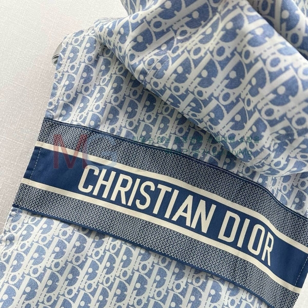    Ŷ DO367868