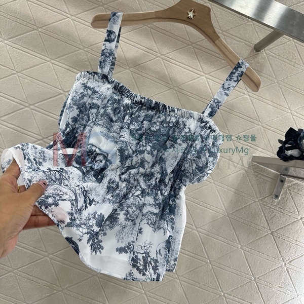    DR4953652