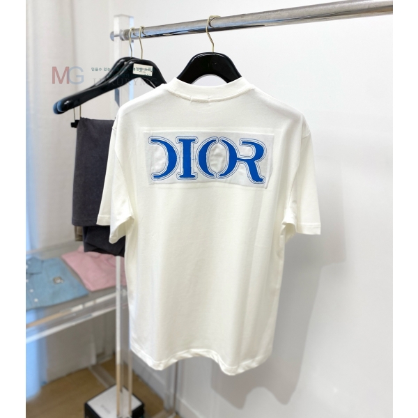    Ƽ DR4236730-1