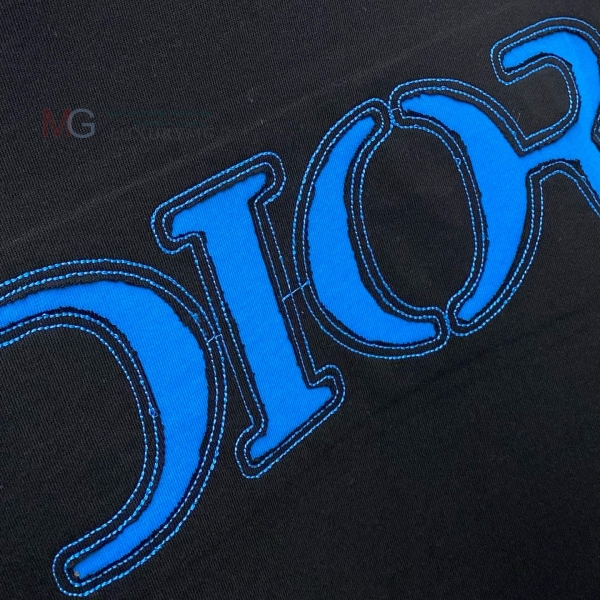    Ƽ DR4236730-2