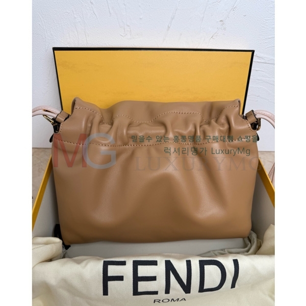    ̵ F8833-3