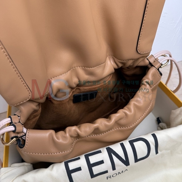    ̵ F8833-3