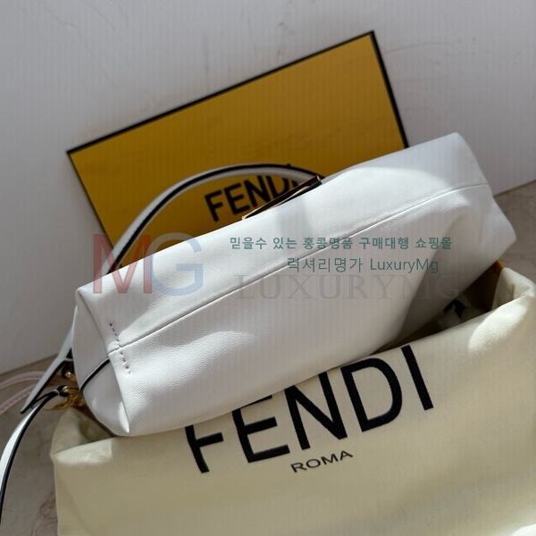    ̵ F8833-4