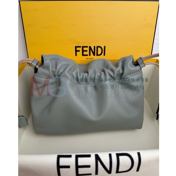    ̵ F8833-5