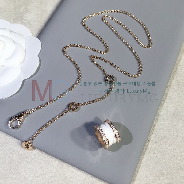 Ұ  B5604410-1