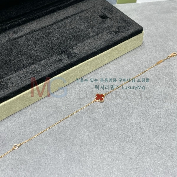 Ŭ    VA5880055