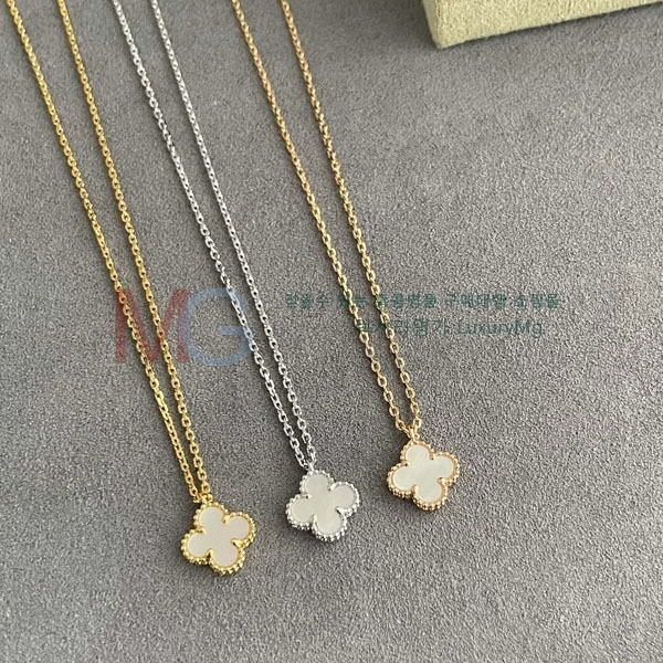 Ŭ    VA588064