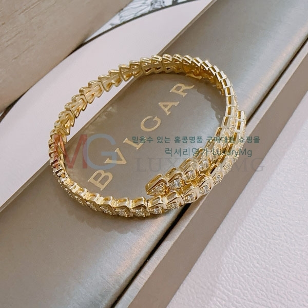 Ұ  BV665631