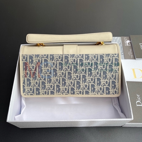  30 Montaigne ž ڵ M9601-52
