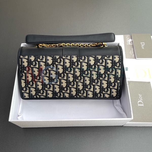  30 Montaigne ž ڵ M9601-51