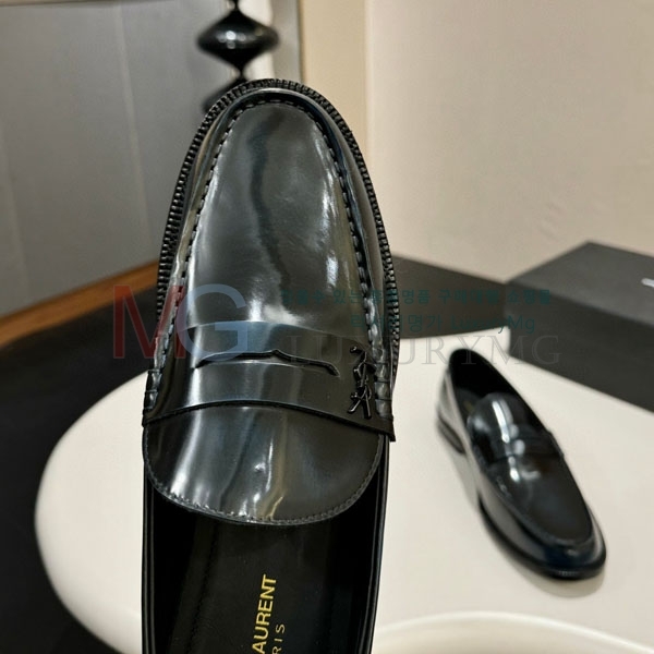 ζ   YSL56033-1