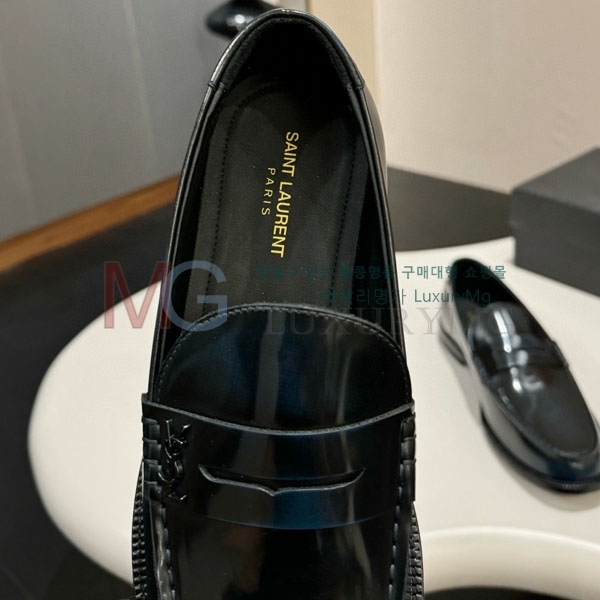 ζ   YSL56033-1