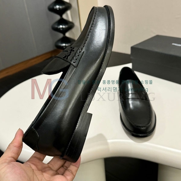 ζ   YSL56033-2