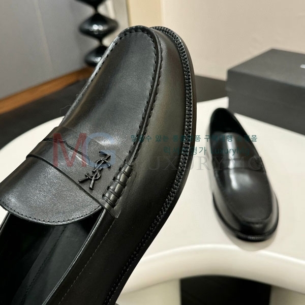 ζ   YSL56033-2